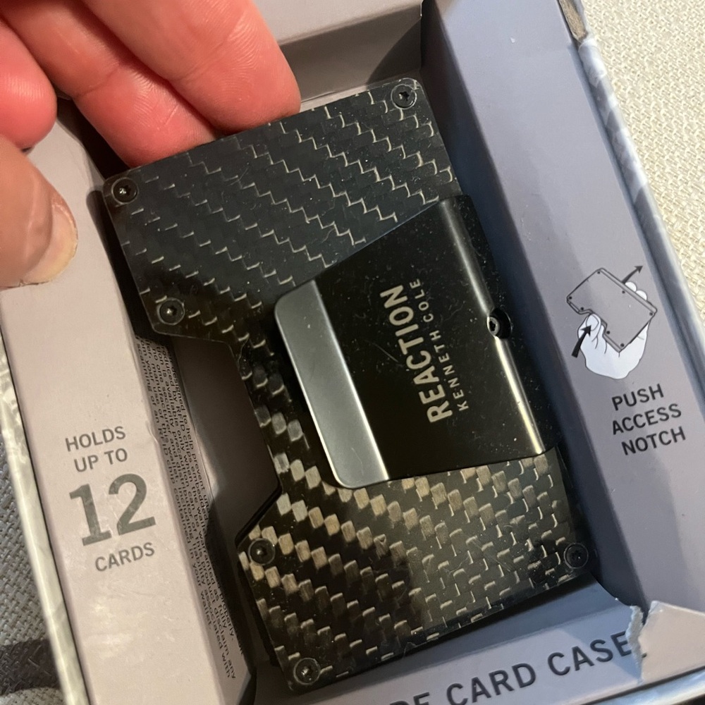Kenneth Cole Reaction Black Card Case
